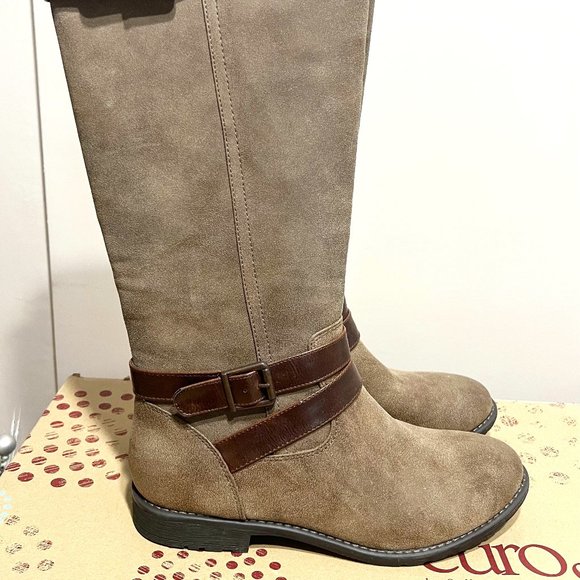 Suede Wide-Calf Boots in size 8 US - Picture 1 of 4
